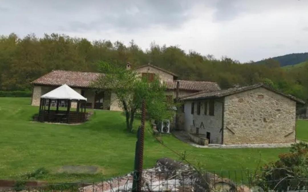 Hostal Il Vignale Massa Martana Exterior foto