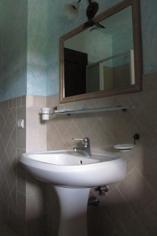 Hostal Il Vignale Massa Martana Habitación foto